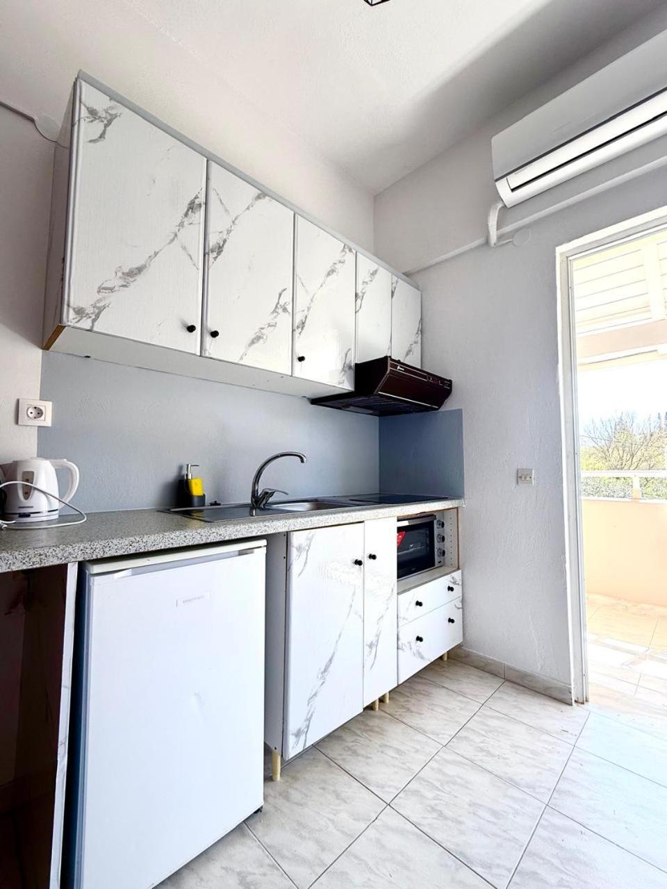 Marina Studios Сидарион Экстерьер фото